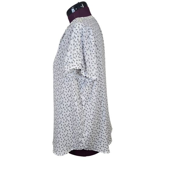 Women's Pleione White w/ Black Leaves Lightweight Blouse | Size Large - Picture 2 of 10